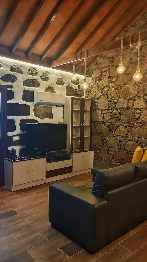 Casa Leon Daire Tejeda  İspanya